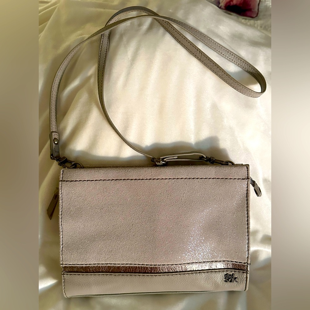 Leather Crossbody: The Sak